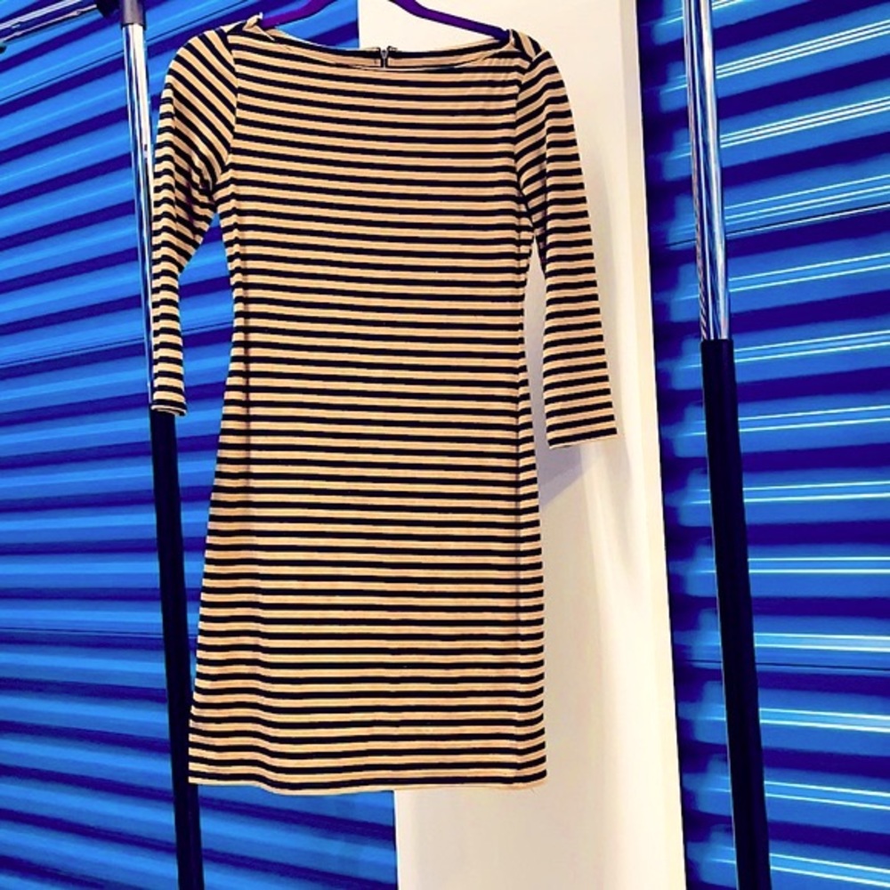 Striped stretchy 3/4 sleeve Dress